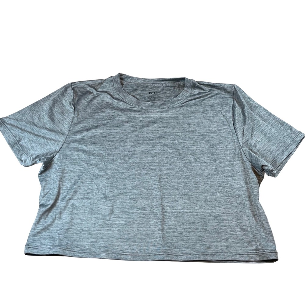 TYR Womens Crop Tech Tee Medium Grey CLIMADRY Athletic Fit T39016 Size M 8 NWT